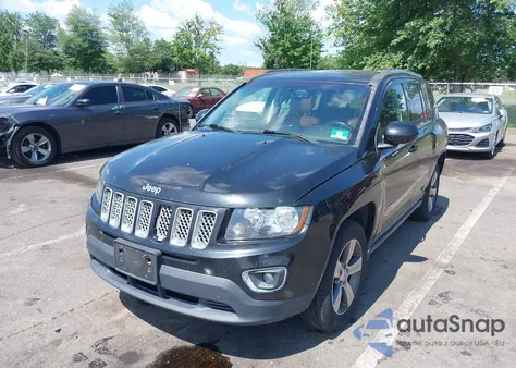 2017 Jeep Compass High Altitude 4X4 z USA, uszkodzony, nr VIN 1C4NJDEB0HD108725